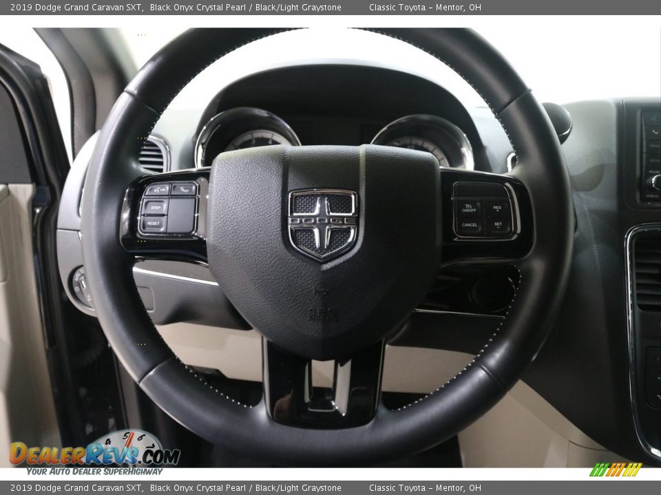 2019 Dodge Grand Caravan SXT Black Onyx Crystal Pearl / Black/Light Graystone Photo #8