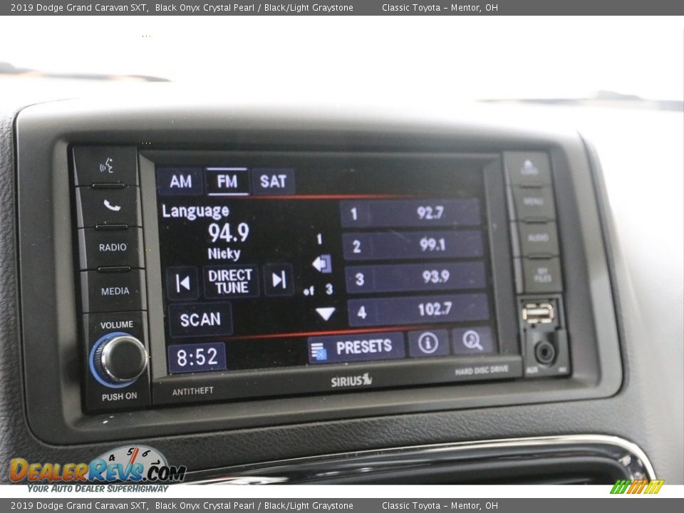 2019 Dodge Grand Caravan SXT Black Onyx Crystal Pearl / Black/Light Graystone Photo #11