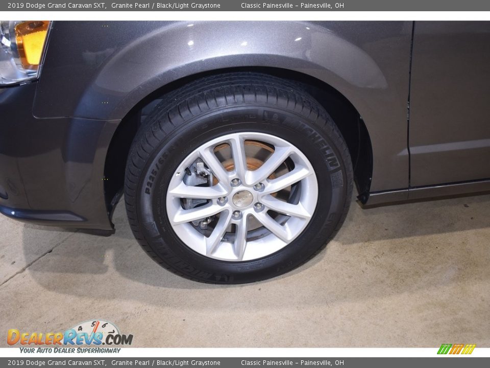 2019 Dodge Grand Caravan SXT Granite Pearl / Black/Light Graystone Photo #5