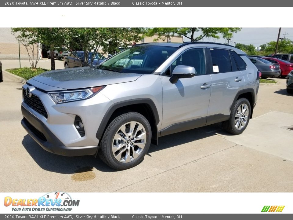 2020 Toyota RAV4 XLE Premium AWD Silver Sky Metallic / Black Photo #1