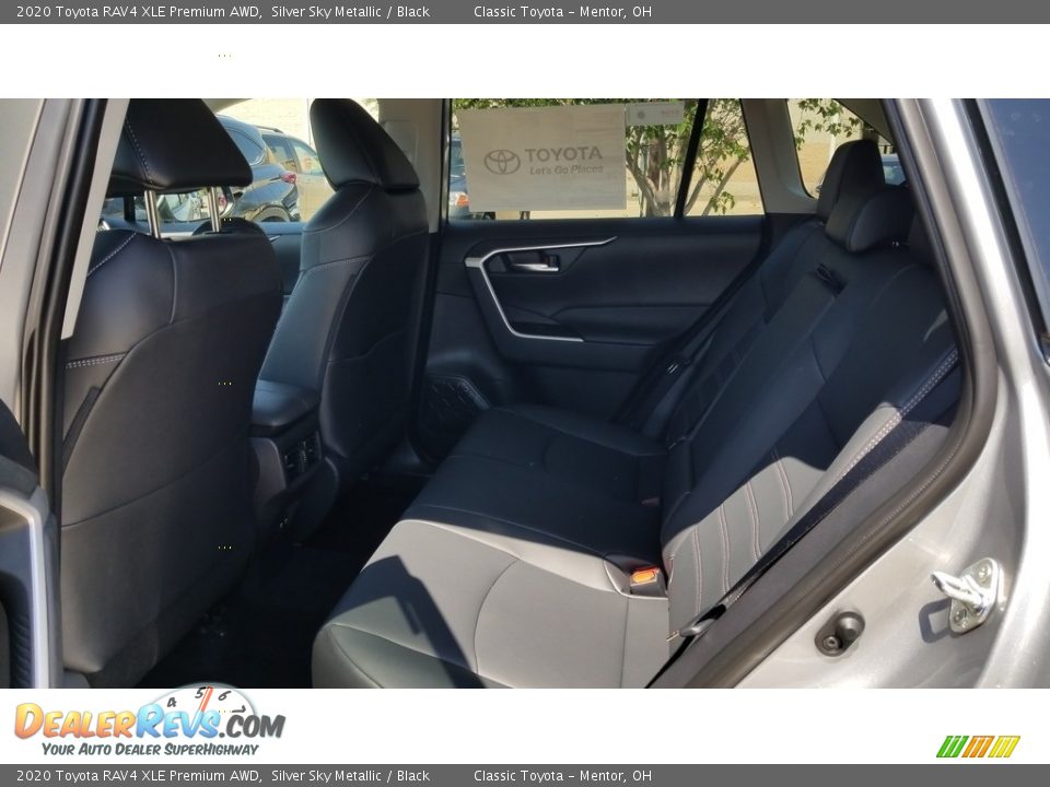 2020 Toyota RAV4 XLE Premium AWD Silver Sky Metallic / Black Photo #3