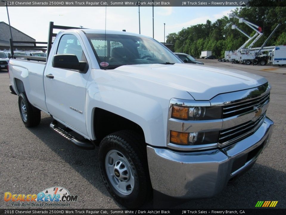 Front 3/4 View of 2018 Chevrolet Silverado 2500HD Work Truck Regular Cab Photo #5