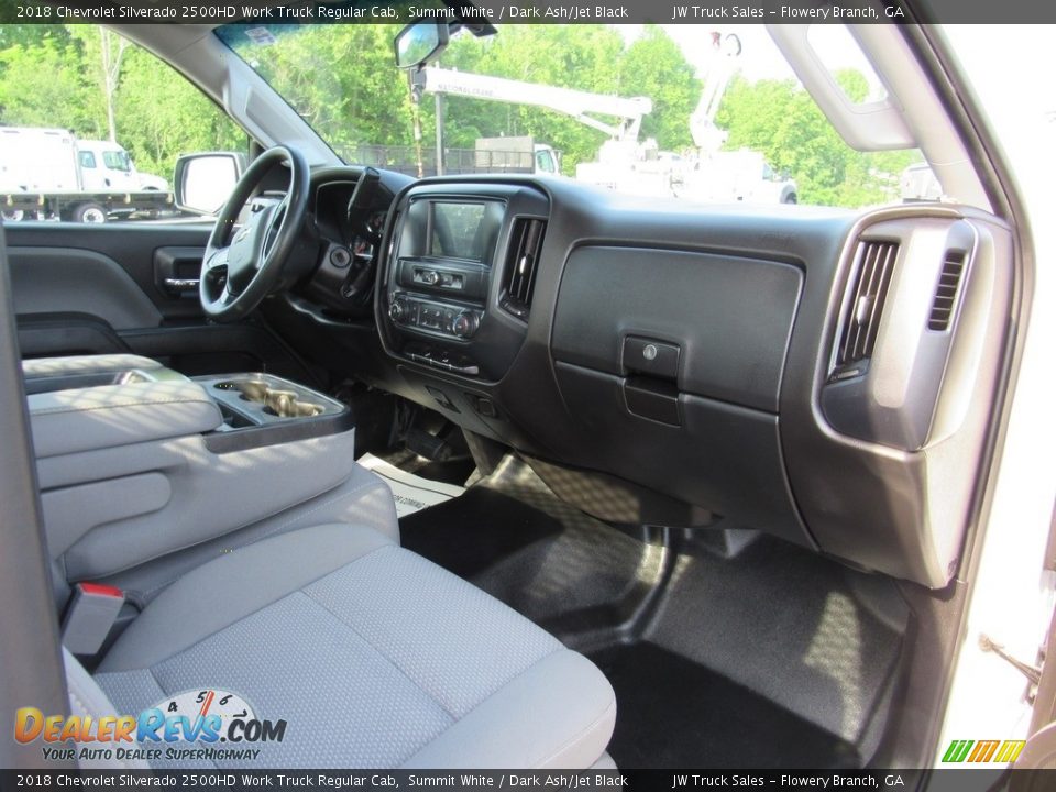 Dashboard of 2018 Chevrolet Silverado 2500HD Work Truck Regular Cab Photo #31