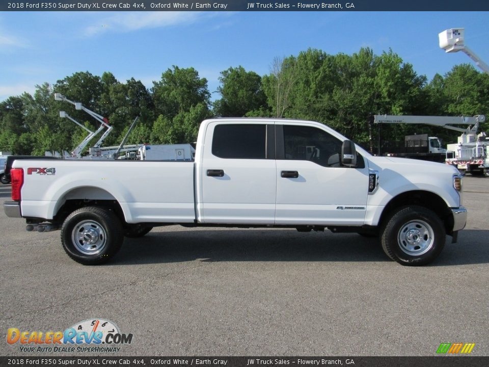 2018 Ford F350 Super Duty XL Crew Cab 4x4 Oxford White / Earth Gray Photo #6