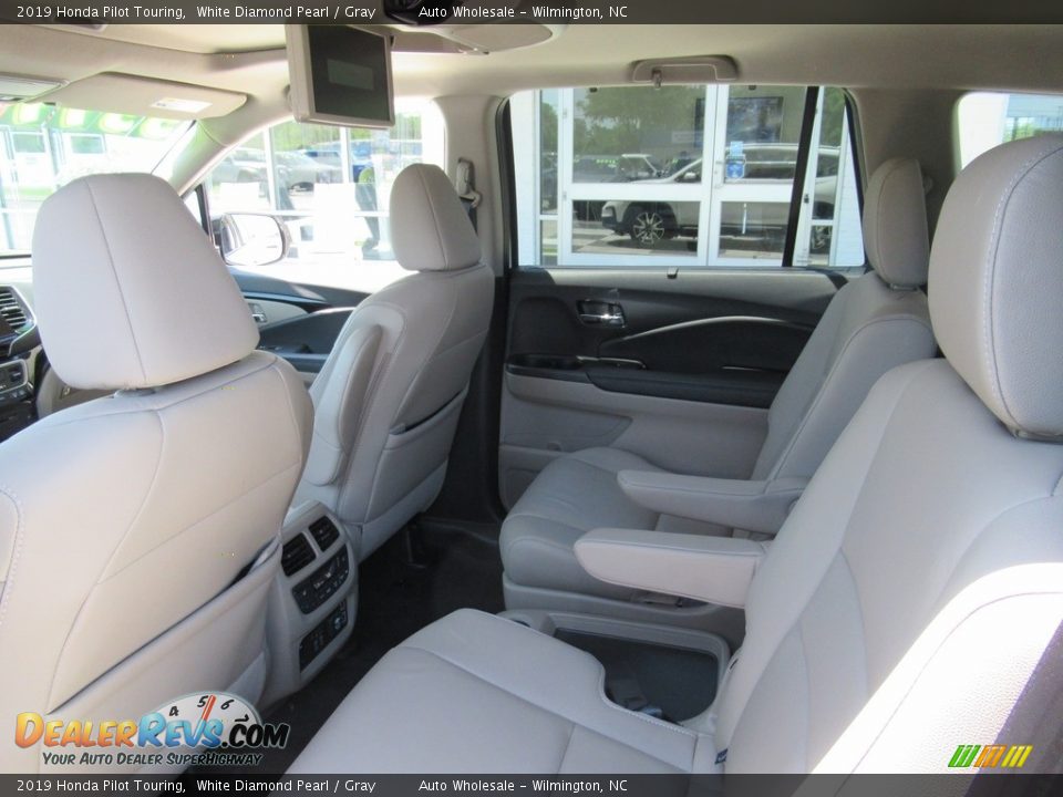 2019 Honda Pilot Touring White Diamond Pearl / Gray Photo #12