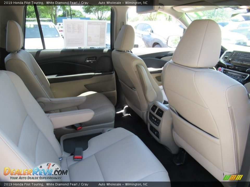 2019 Honda Pilot Touring White Diamond Pearl / Gray Photo #14
