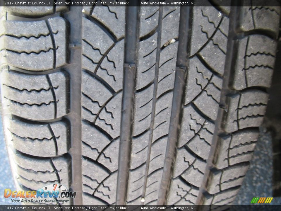 2017 Chevrolet Equinox LT Siren Red Tintcoat / Light Titanium/Jet Black Photo #10