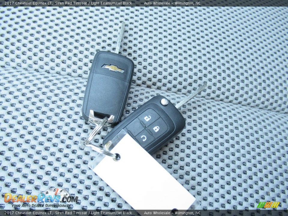 2017 Chevrolet Equinox LT Siren Red Tintcoat / Light Titanium/Jet Black Photo #20