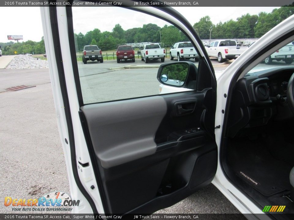 2016 Toyota Tacoma SR Access Cab Super White / Cement Gray Photo #17