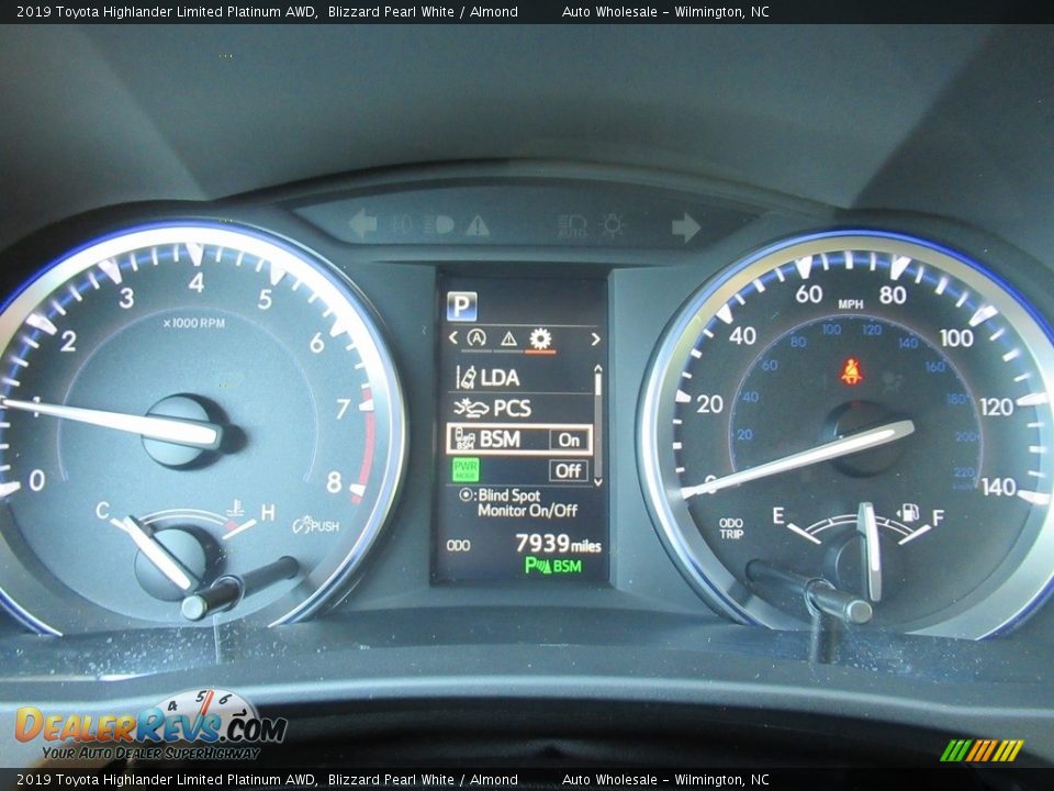 2019 Toyota Highlander Limited Platinum AWD Blizzard Pearl White / Almond Photo #16