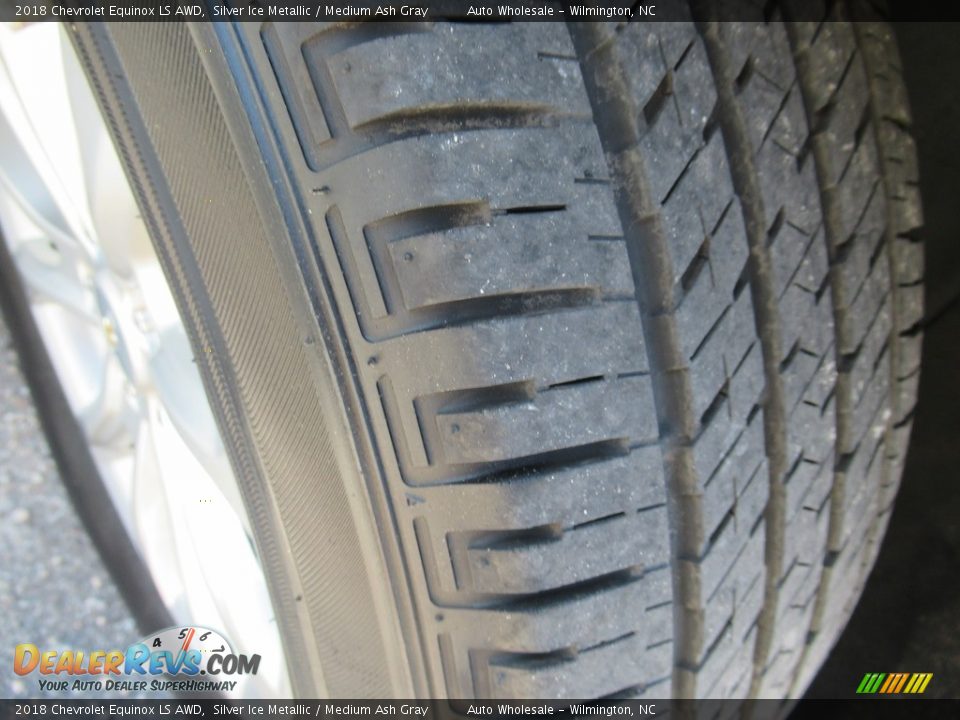 2018 Chevrolet Equinox LS AWD Silver Ice Metallic / Medium Ash Gray Photo #9