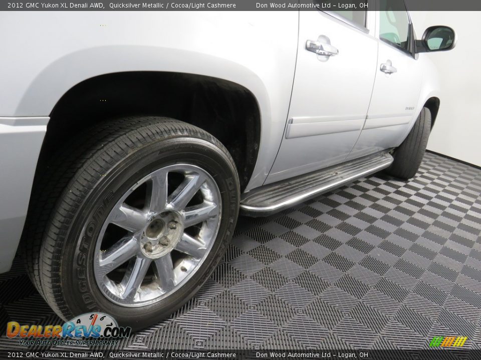 2012 GMC Yukon XL Denali AWD Quicksilver Metallic / Cocoa/Light Cashmere Photo #21