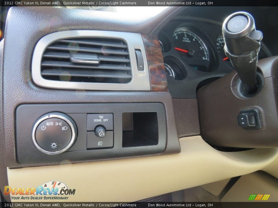 2012 GMC Yukon XL Denali AWD Quicksilver Metallic / Cocoa/Light Cashmere Photo #23