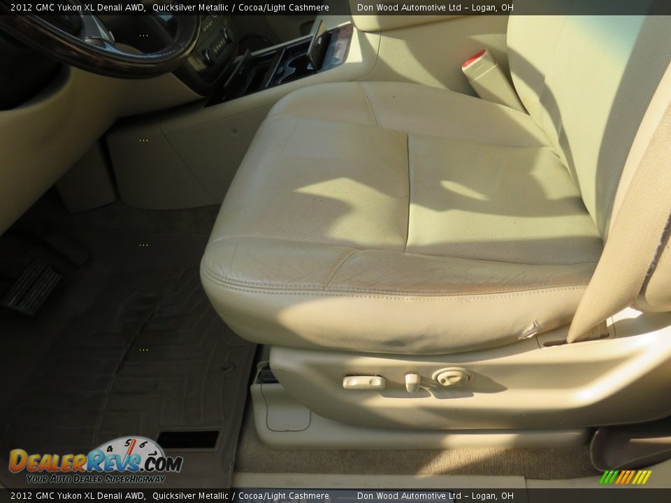 2012 GMC Yukon XL Denali AWD Quicksilver Metallic / Cocoa/Light Cashmere Photo #24