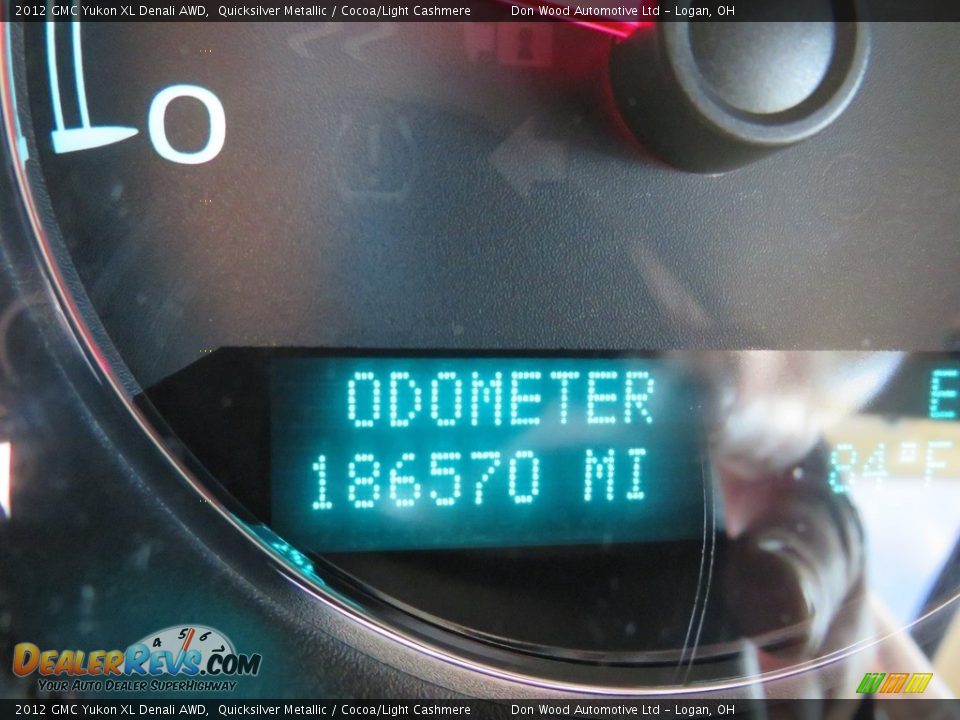 2012 GMC Yukon XL Denali AWD Quicksilver Metallic / Cocoa/Light Cashmere Photo #26