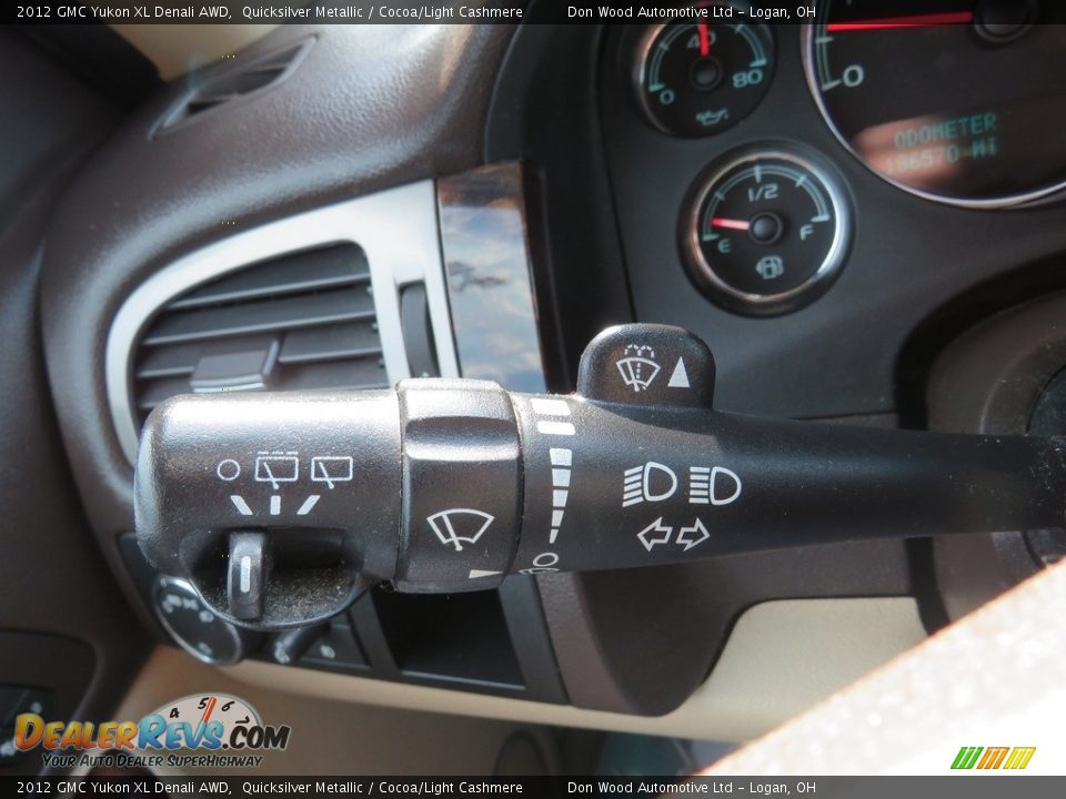 2012 GMC Yukon XL Denali AWD Quicksilver Metallic / Cocoa/Light Cashmere Photo #27