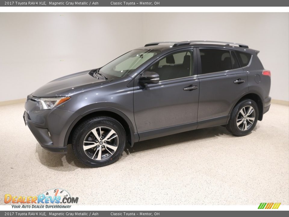 2017 Toyota RAV4 XLE Magnetic Gray Metallic / Ash Photo #3