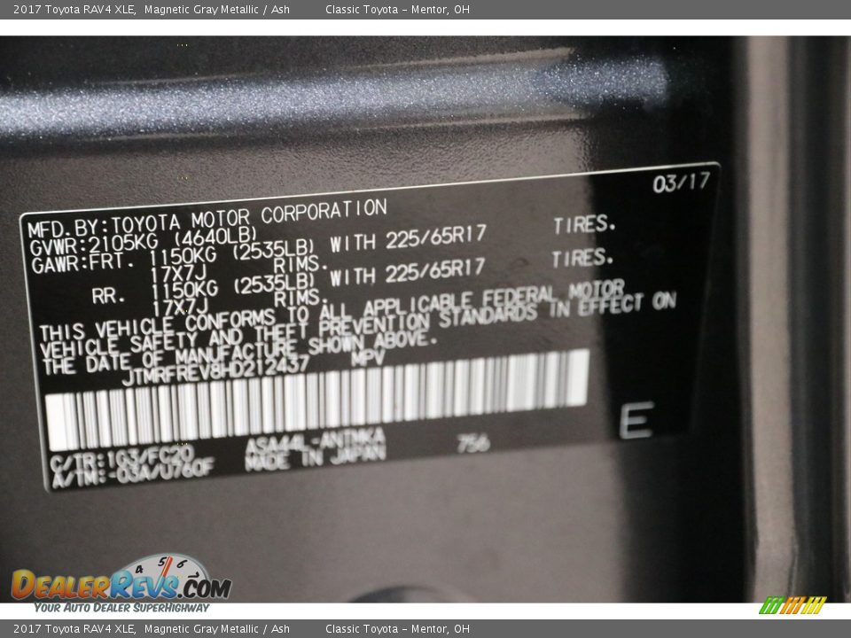 2017 Toyota RAV4 XLE Magnetic Gray Metallic / Ash Photo #19