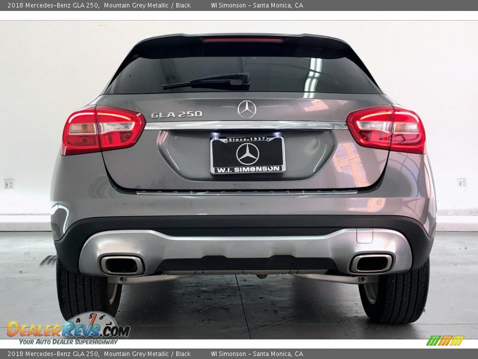 2018 Mercedes-Benz GLA 250 Mountain Grey Metallic / Black Photo #3