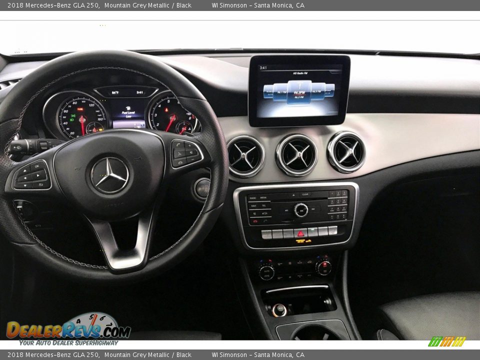 2018 Mercedes-Benz GLA 250 Mountain Grey Metallic / Black Photo #17