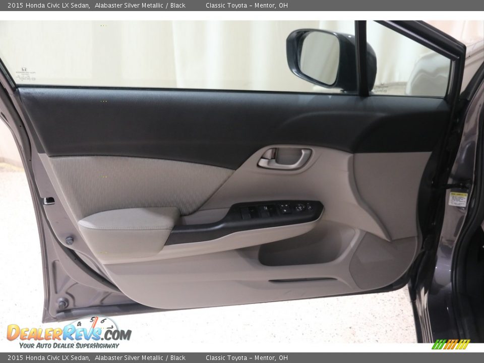 2015 Honda Civic LX Sedan Alabaster Silver Metallic / Black Photo #5