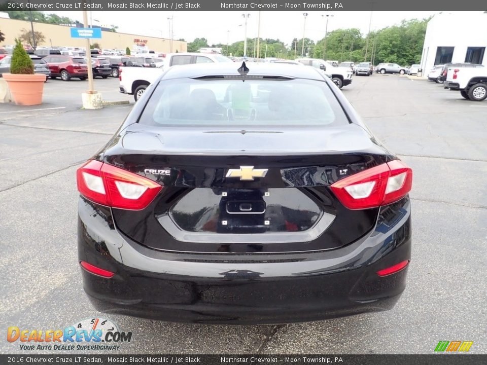 2016 Chevrolet Cruze LT Sedan Mosaic Black Metallic / Jet Black Photo #6