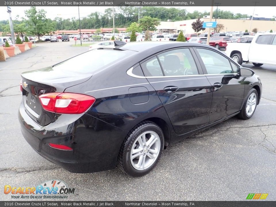 2016 Chevrolet Cruze LT Sedan Mosaic Black Metallic / Jet Black Photo #9