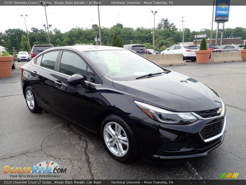 2016 Chevrolet Cruze LT Sedan Mosaic Black Metallic / Jet Black Photo #11