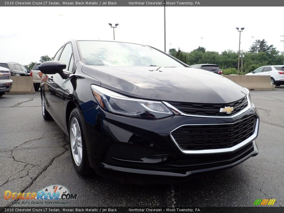 2016 Chevrolet Cruze LT Sedan Mosaic Black Metallic / Jet Black Photo #12