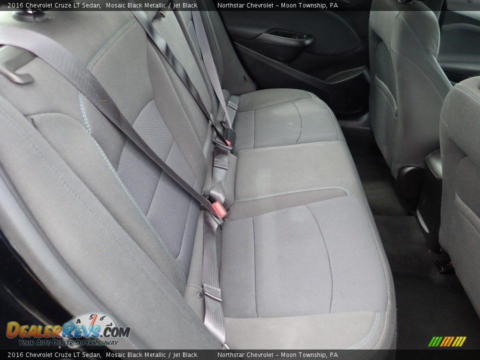 2016 Chevrolet Cruze LT Sedan Mosaic Black Metallic / Jet Black Photo #18