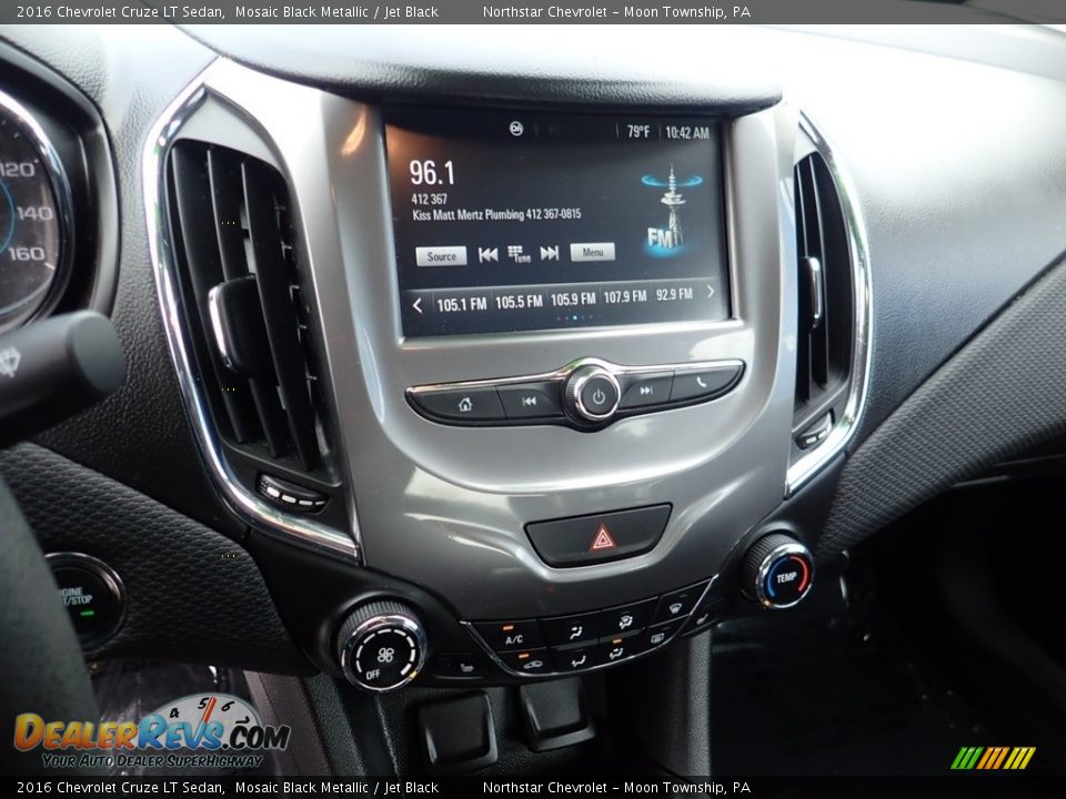 2016 Chevrolet Cruze LT Sedan Mosaic Black Metallic / Jet Black Photo #27
