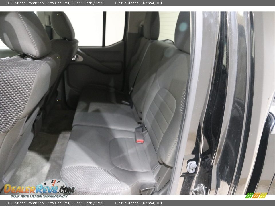 2012 Nissan Frontier SV Crew Cab 4x4 Super Black / Steel Photo #16