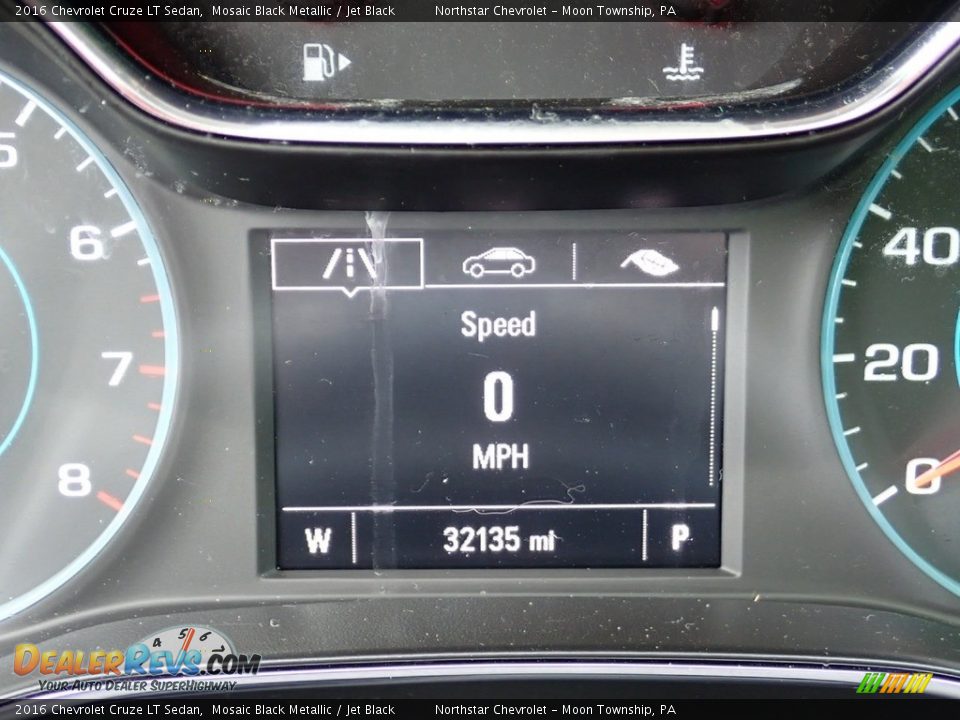 2016 Chevrolet Cruze LT Sedan Mosaic Black Metallic / Jet Black Photo #29