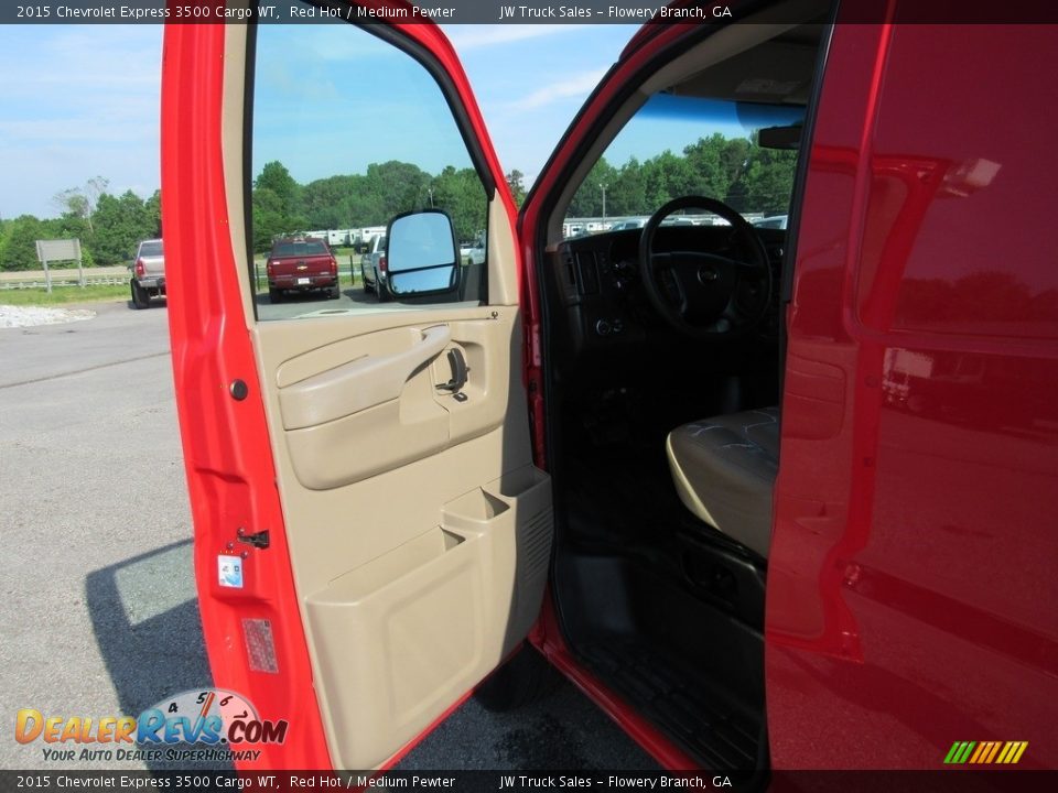 2015 Chevrolet Express 3500 Cargo WT Red Hot / Medium Pewter Photo #26