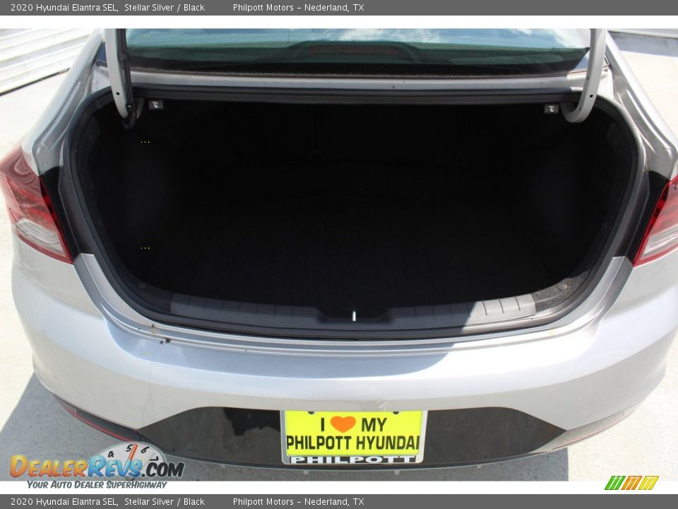 2020 Hyundai Elantra SEL Stellar Silver / Black Photo #22