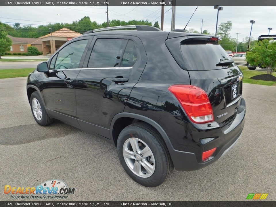 2020 Chevrolet Trax LT AWD Mosaic Black Metallic / Jet Black Photo #7