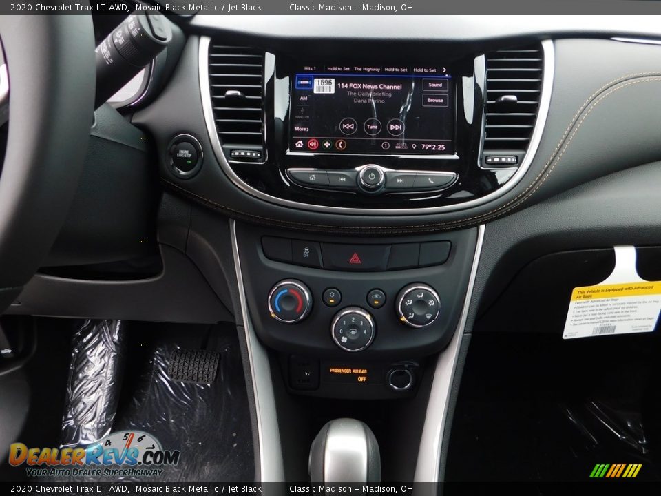 2020 Chevrolet Trax LT AWD Mosaic Black Metallic / Jet Black Photo #14