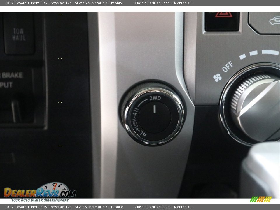 2017 Toyota Tundra SR5 CrewMax 4x4 Silver Sky Metallic / Graphite Photo #14