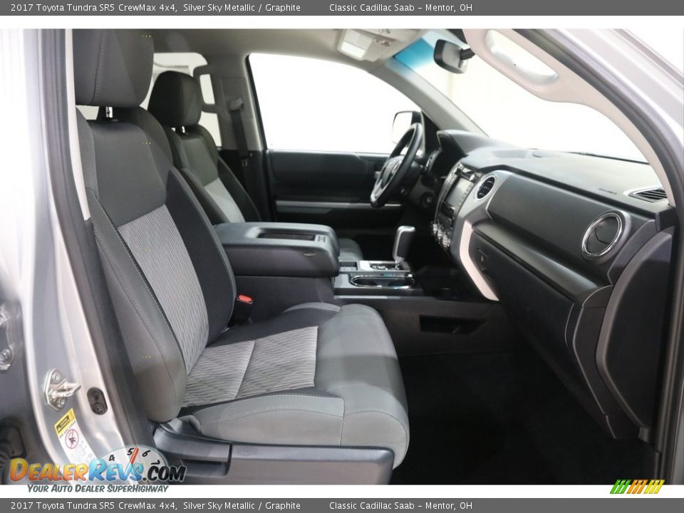 2017 Toyota Tundra SR5 CrewMax 4x4 Silver Sky Metallic / Graphite Photo #15