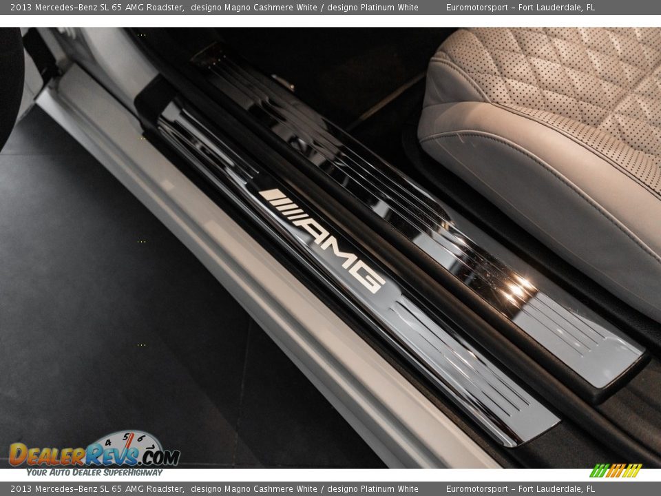2013 Mercedes-Benz SL 65 AMG Roadster designo Magno Cashmere White / designo Platinum White Photo #31