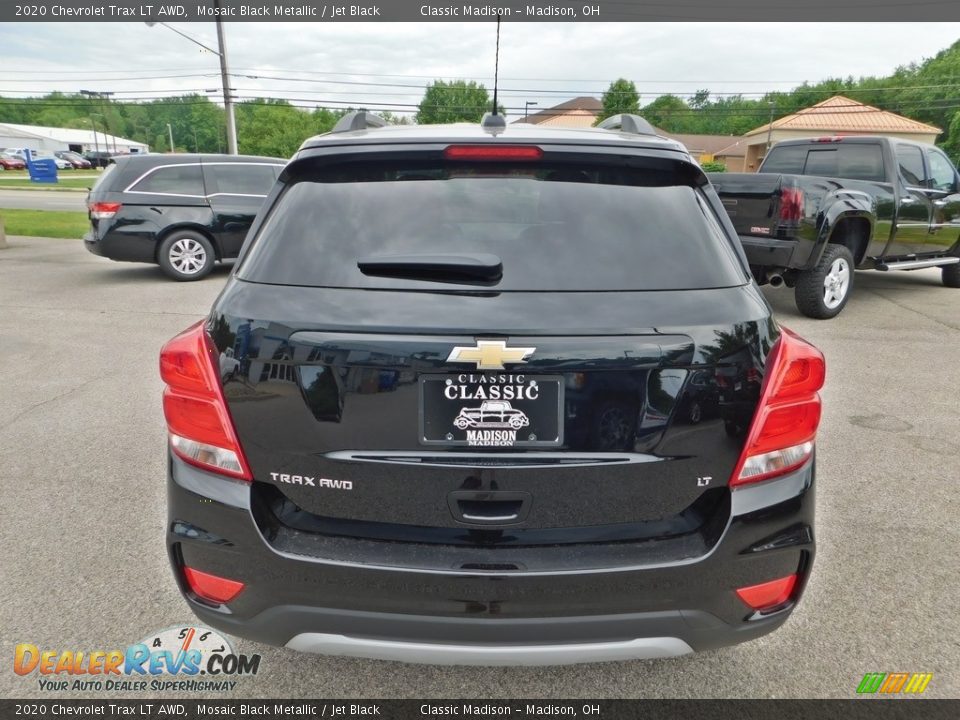 2020 Chevrolet Trax LT AWD Mosaic Black Metallic / Jet Black Photo #8