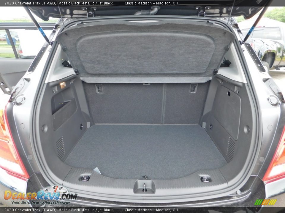 2020 Chevrolet Trax LT AWD Mosaic Black Metallic / Jet Black Photo #24