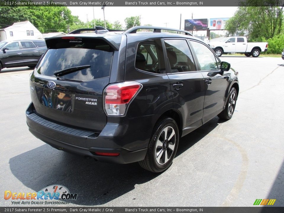 2017 Subaru Forester 2.5i Premium Dark Gray Metallic / Gray Photo #4