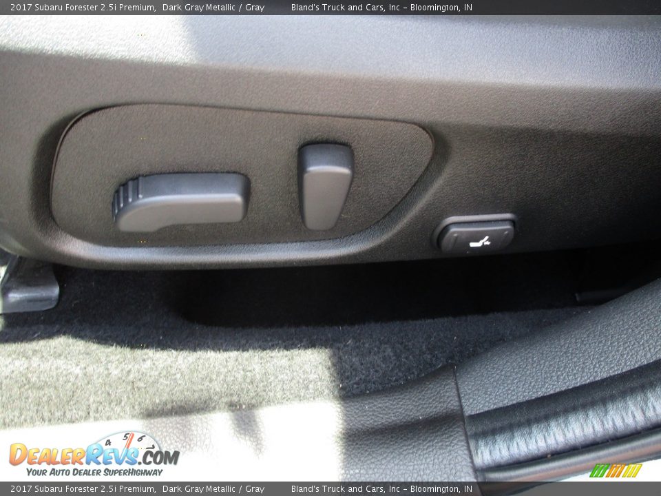 2017 Subaru Forester 2.5i Premium Dark Gray Metallic / Gray Photo #11
