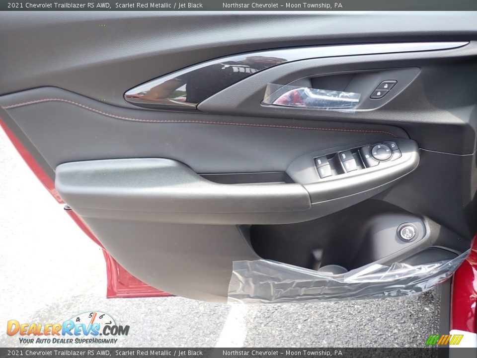 Door Panel of 2021 Chevrolet Trailblazer RS AWD Photo #13