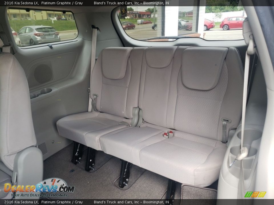 2016 Kia Sedona LX Platinum Graphite / Gray Photo #28