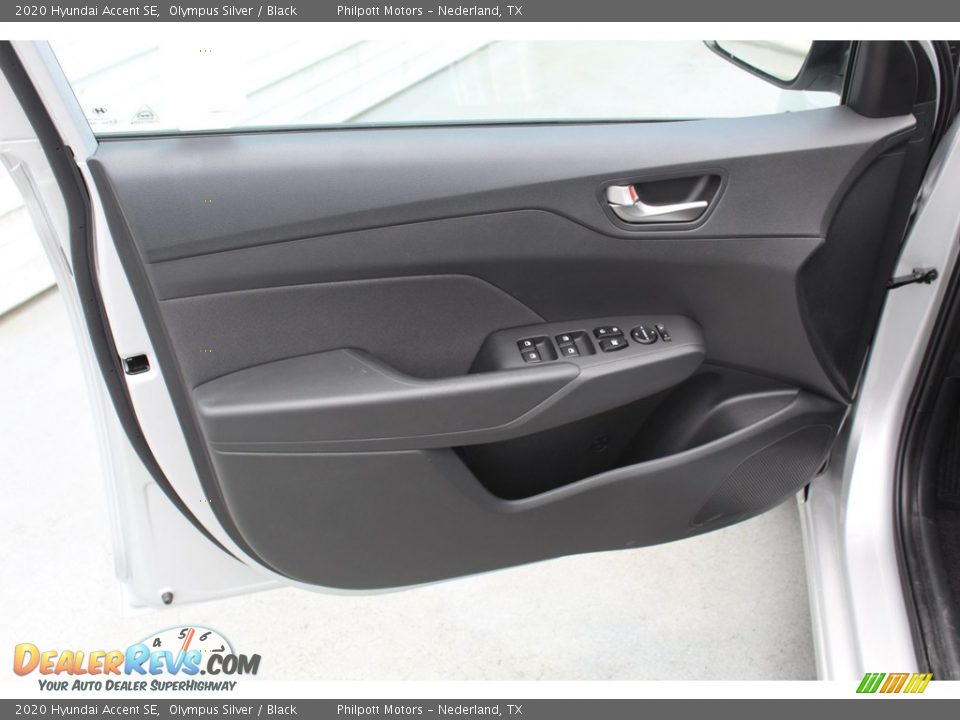 2020 Hyundai Accent SE Olympus Silver / Black Photo #9