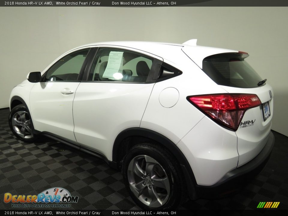 2018 Honda HR-V LX AWD White Orchid Pearl / Gray Photo #9