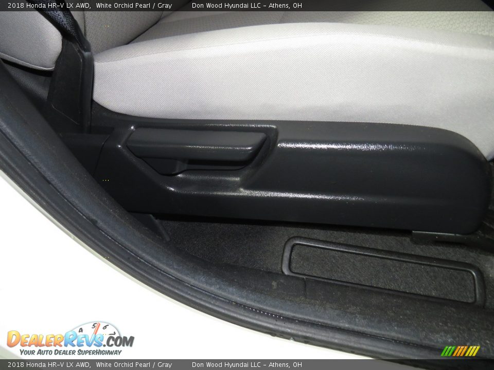 2018 Honda HR-V LX AWD White Orchid Pearl / Gray Photo #26