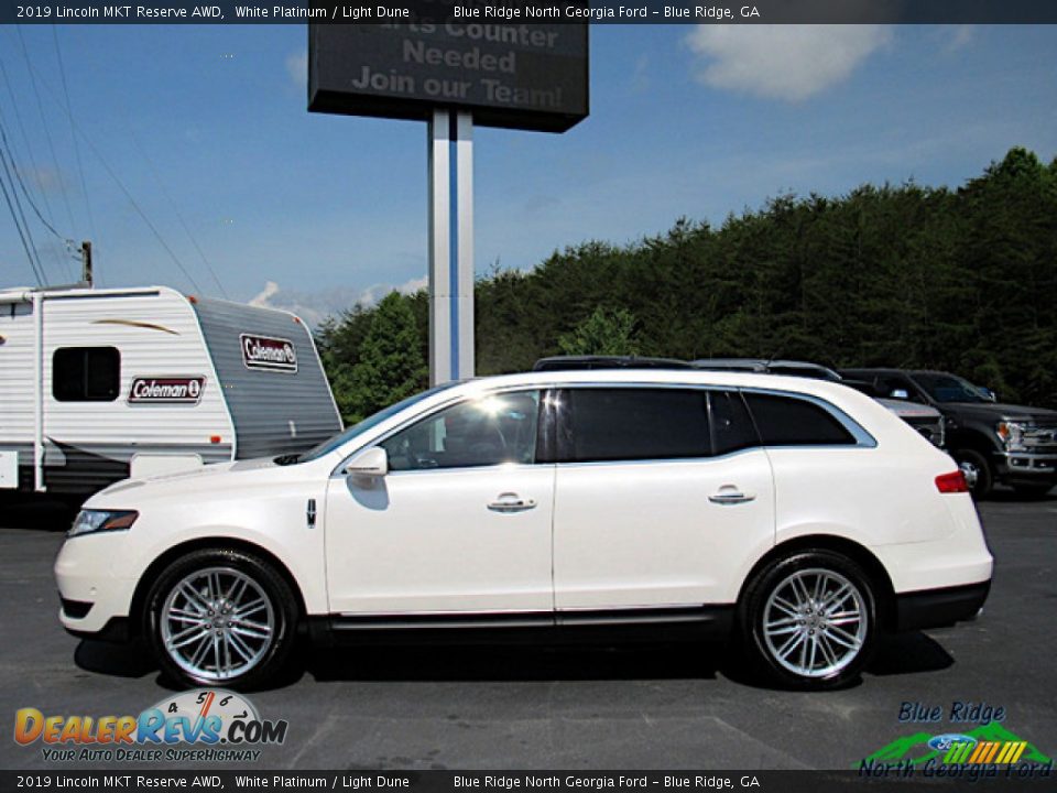 2019 Lincoln MKT Reserve AWD White Platinum / Light Dune Photo #2